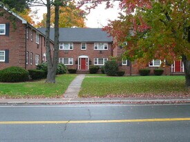 South Park in Manchester, CT - Building Photo