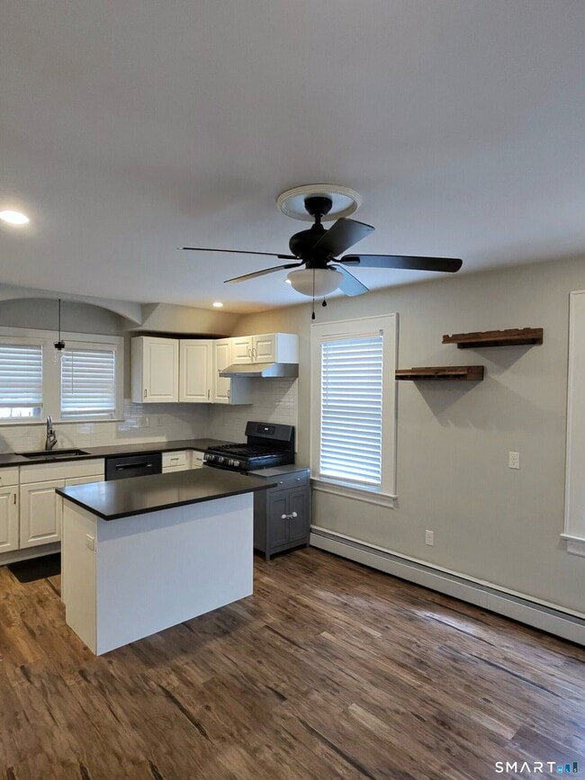 258 Jennings Rd in Fairfield, CT - Building Photo - Building Photo