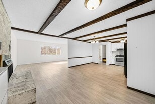 103 Millers Hill Rd in Dover, TN - Building Photo