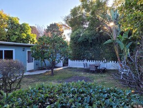 1914 Granville Ave, Unit rear in Los Angeles, CA - Building Photo - Building Photo