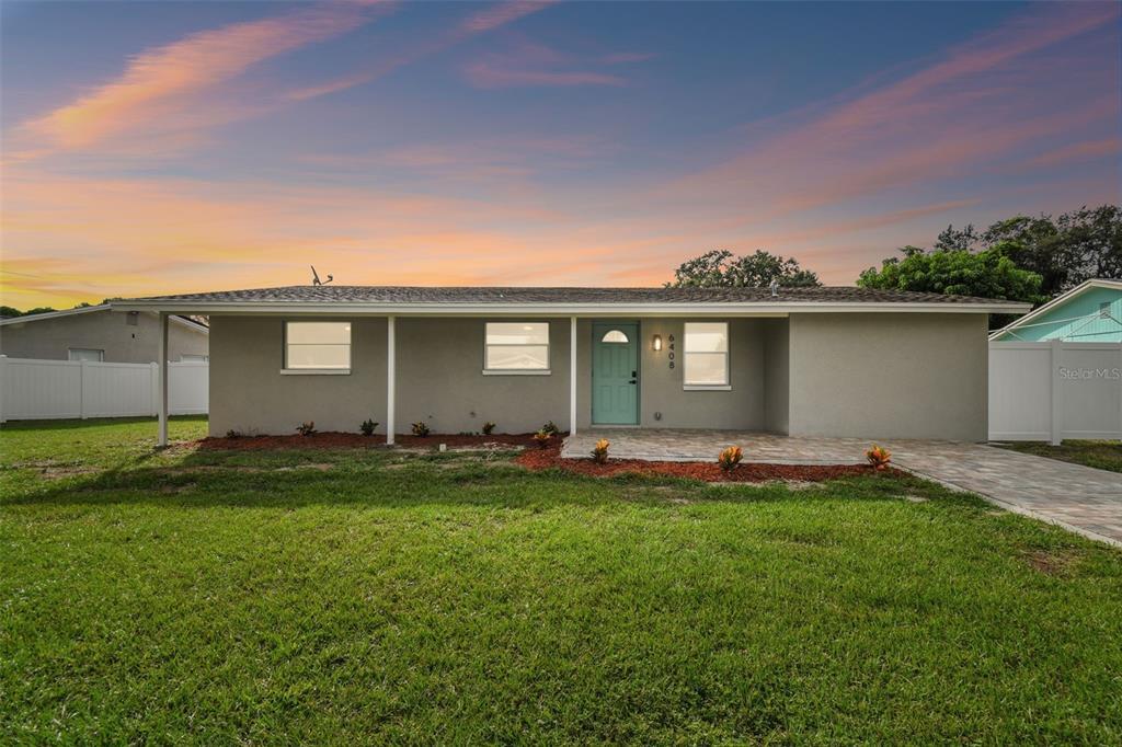 6408 Yosemite Dr in Tampa, FL - Building Photo