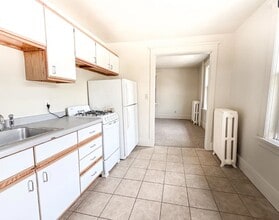 1804 E 4th St in Duluth, MN - Building Photo - Building Photo