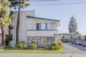 8051 7th St in Downey, CA - Building Photo - Primary Photo