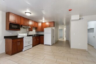 2222 Dwight Way in Berkeley, CA - Building Photo - Building Photo