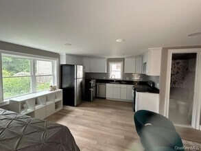 70 New Paltz Rd-Unit -2A in Highland, NY - Building Photo - Building Photo