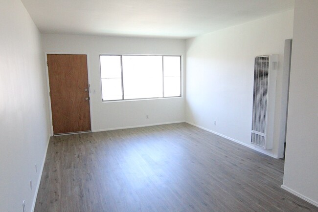 131 S Occidental Blvd, Unit 13 in Los Angeles, CA - Building Photo - Building Photo