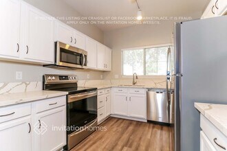 9327 W Gold Dust Ave in Peoria, AZ - Building Photo - Building Photo