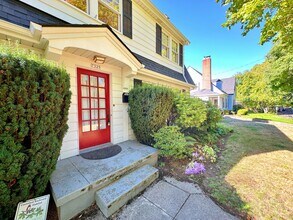 7329 SE 35th Ave in Portland, OR - Building Photo - Building Photo