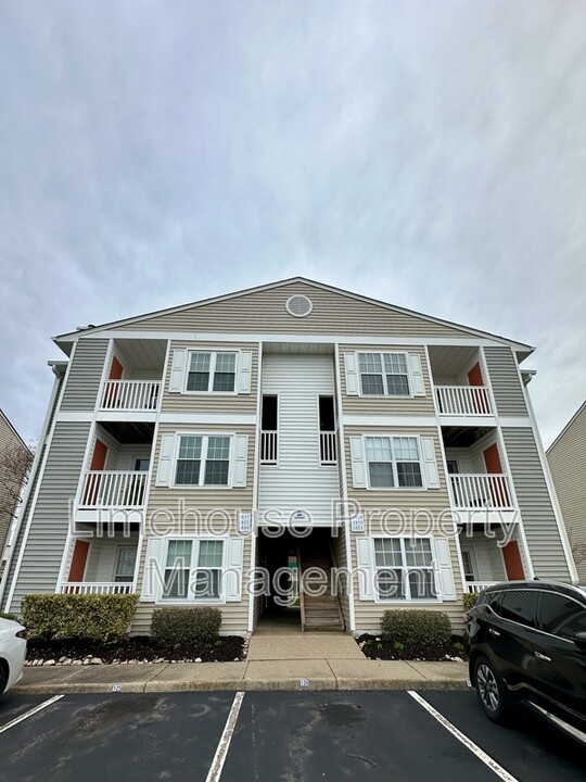 1849 Chantilly Ct in Virginia Beach, VA - Building Photo