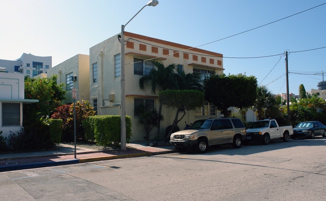 7619 Abbott Ave in Miami Beach, FL - Foto de edificio - Building Photo