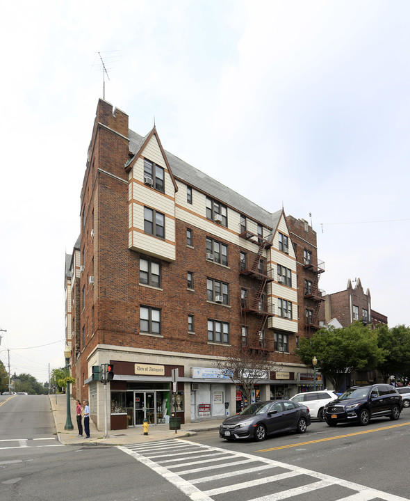 Mamaroneck Ave Retail in Mamaroneck, NY - Building Photo