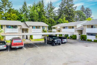 Manitou Park in Tacoma, WA - Foto de edificio - Building Photo