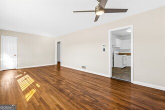 1406 Columbia Dr in Decatur, GA - Building Photo - Building Photo