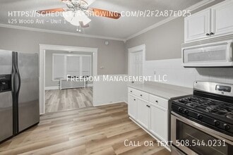 425 Wood Ave in Woonsocket, RI - Building Photo - Building Photo