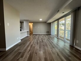 9530 Shannon Green Dr, Unit K in Charlotte, NC - Building Photo