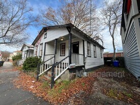 160 Coming St in Charleston, SC - Building Photo