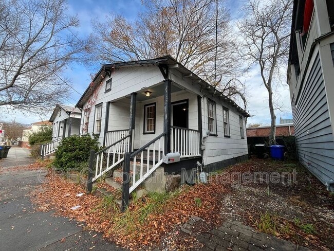 property at 160 Coming St