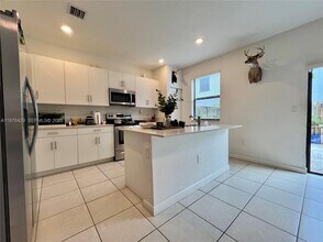 13371 SW 287th St in Homestead, FL - Building Photo - Building Photo