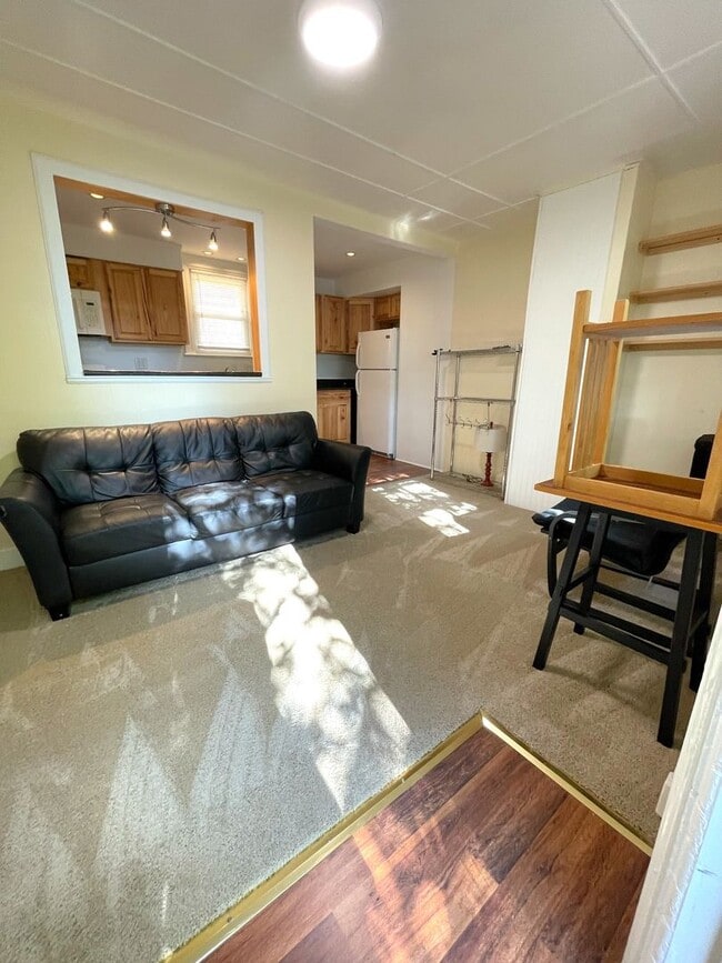 property at 413 W Liberty St