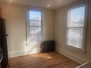 200 Claridge Ave in Elmont, NY - Building Photo - Building Photo