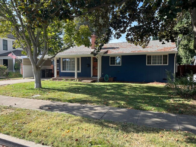 114 3rd St in Winters, CA - Building Photo - Building Photo