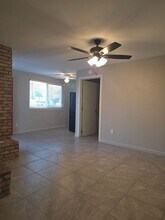 624 E Roosevelt Ave in Buckeye, AZ - Foto de edificio - Building Photo