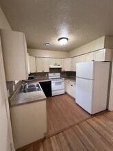 1301 S Berry Rd in Norman, OK - Building Photo - Building Photo