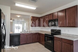 440 NW 15th Terrace in Cape Coral, FL - Building Photo - Building Photo
