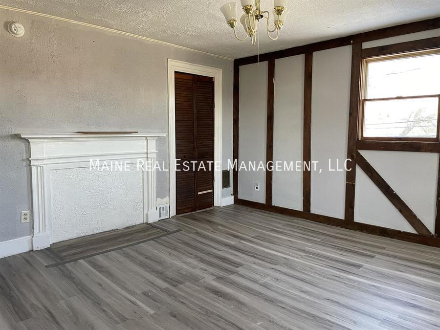 236 York St in Bangor, ME - Building Photo