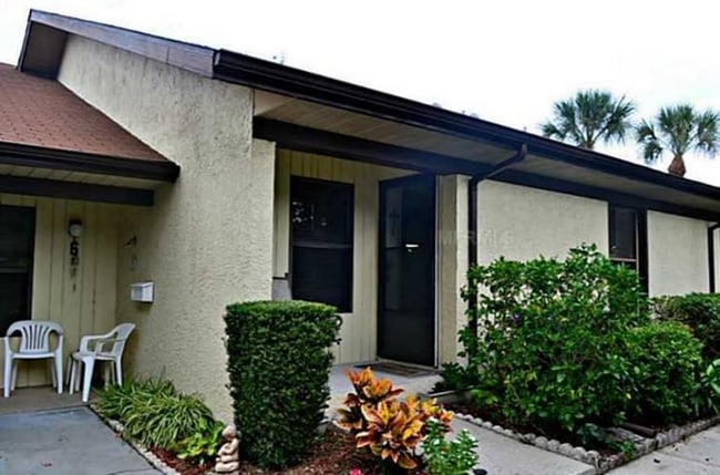 1320 Daffodil Pl in Dunedin, FL - Building Photo - Building Photo