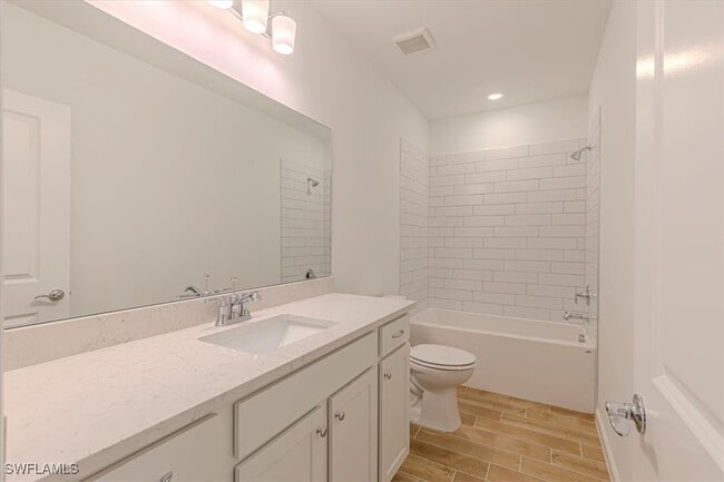 property at 27842 Solis Grande Dr