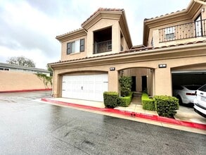 20402 Santa Ana Ave in Newport Beach, CA - Building Photo - Building Photo