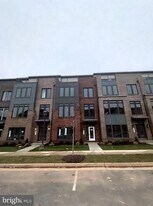 22520 Foundation Dr in Ashburn, VA - Building Photo