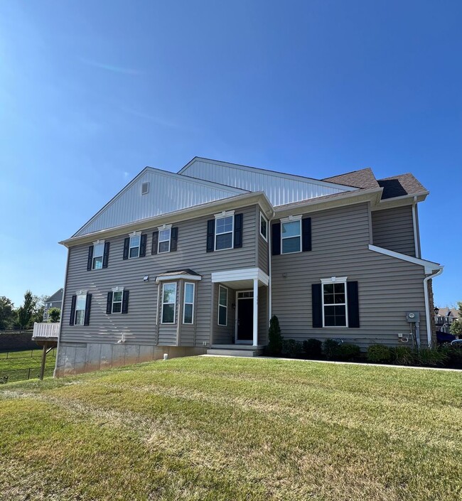 488 Gray Feather Way in Allentown, PA - Building Photo - Building Photo