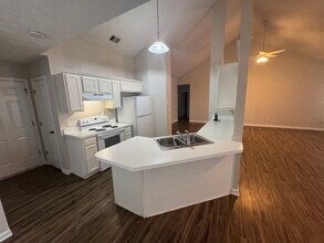 4343 Grey Park Dr NE in Buford, GA - Building Photo - Building Photo