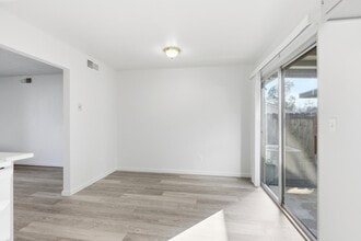 1802 Rockford Ave in Modesto, CA - Building Photo - Building Photo