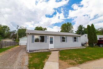 59063 1st in New Haven, MI - Building Photo - Building Photo