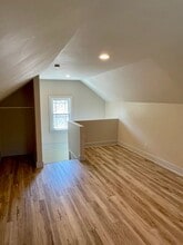 3321 Hickory St in Omaha, NE - Building Photo - Building Photo