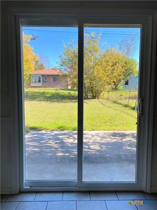 204 Jason Dr-Unit -B in Copperas Cove, TX - Building Photo