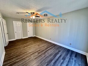 2105 Epworth Dr NE in Huntsville, AL - Building Photo - Building Photo