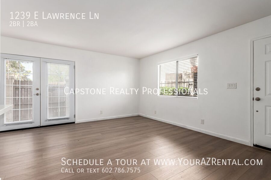1239 E Lawrence Ln in Phoenix, AZ - Building Photo