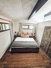 1008 W Singing Woods Rd in Edelstein, IL - Foto de edificio - Building Photo