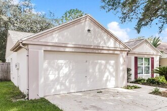 1526 Baker Rd in Lutz, FL - Building Photo - Building Photo