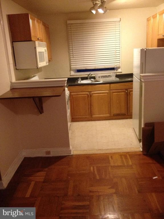 property at 1003 W Godfrey Ave