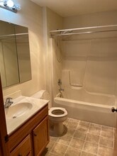 508 3rd St in Charles City, IA - Foto de edificio - Building Photo