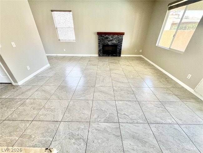 1092 Whispering Birch Ave in Las Vegas, NV - Building Photo - Building Photo