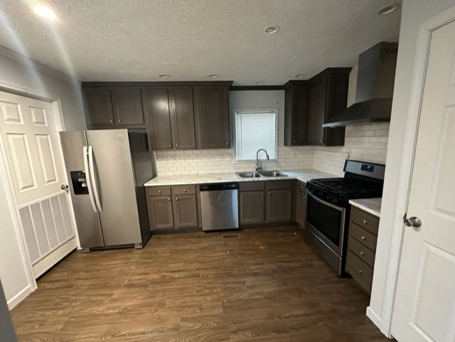 15 Mary Dr in Lansing, MI - Building Photo
