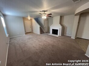 11007 Braes Grove in San Antonio, TX - Building Photo - Building Photo