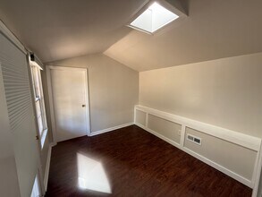 2609 Dana St, Unit COTTAGE in Berkeley, CA - Foto de edificio - Building Photo