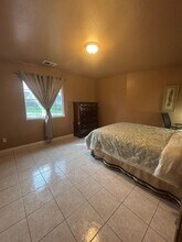 605 N Mildred Ave in King City, CA - Foto de edificio - Building Photo